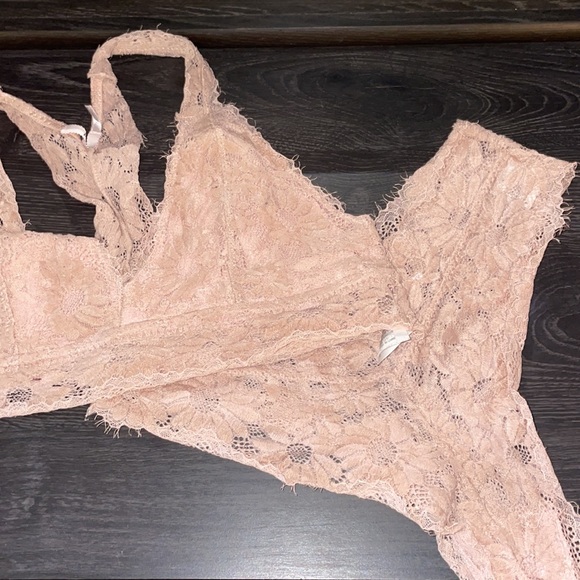 Women’s Bralette & Panti Set - Picture 6 of 6